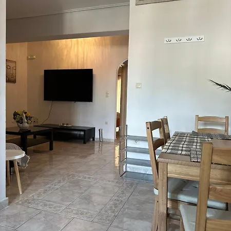 Apartment Ath Coast Sunshine 1